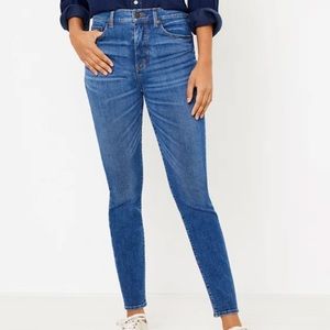 🖤LOFT HIGH WAISTED JEANS🖤